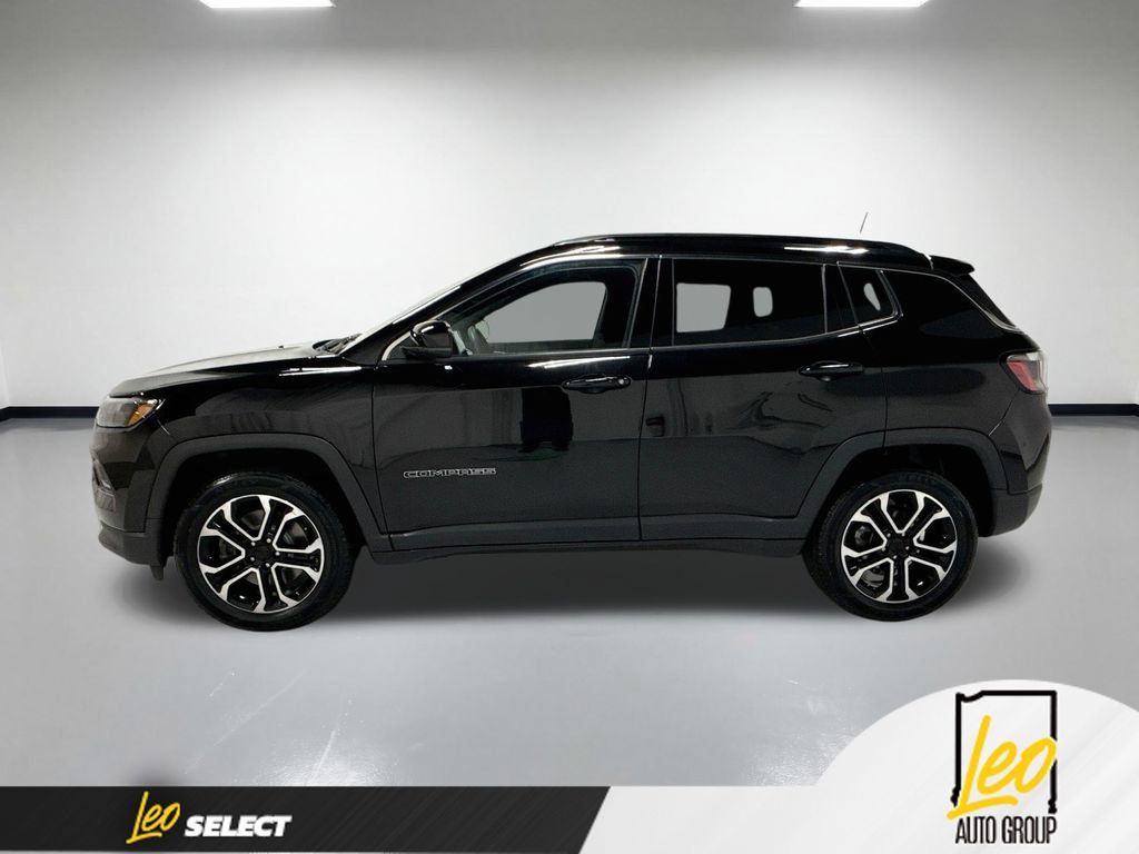 Used 2023 Jeep Compass Limited AWD/4WD image 11