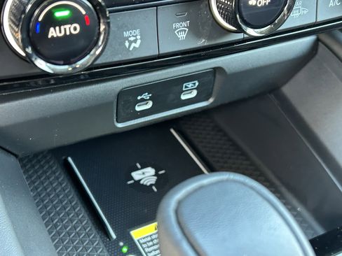 Certified 2025 Honda Accord Touring image 21