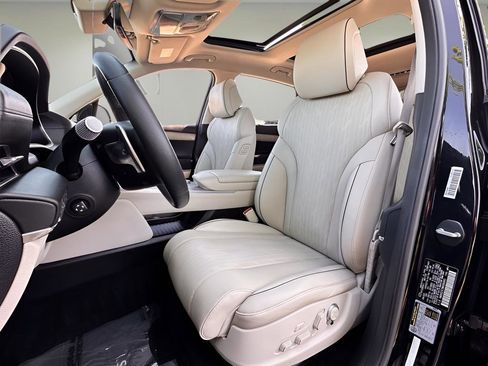 Used 2021 Genesis GV80 3.5T Advanced + image 8