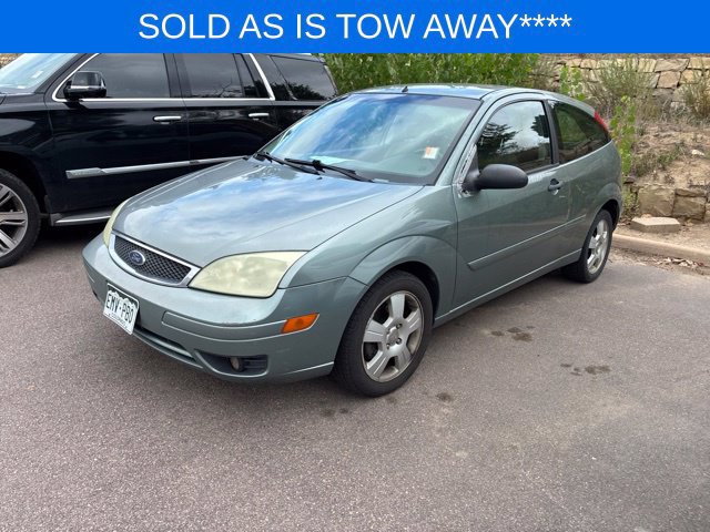 Used 2005 Ford Focus ZX3 Hatchback FWD image 2