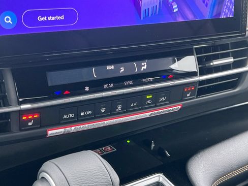 New 2026 Toyota Sienna XLE Woodland Edition AWD/4WD image 21