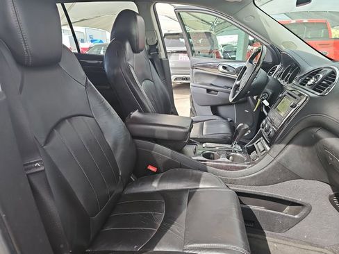 Used 2016 Buick Enclave Leather image 10
