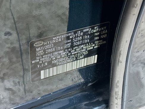 Used 2023 Genesis G80 2.5T image 31