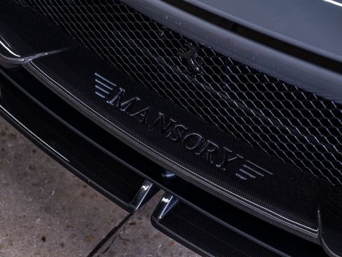 Used 2023 Ferrari Purosangue AWD/4WD image 8