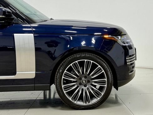 Used 2021 Land Rover Range Rover Autobiography image 16