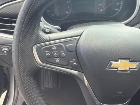 Used 2024 Chevrolet Malibu LT FWD image 9