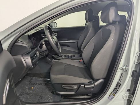 New 2026 Kia K4 FWD image 12