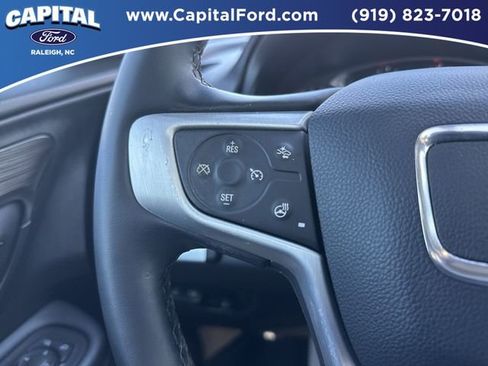 Used 2023 GMC Terrain SLT w/ Tech Package image 22