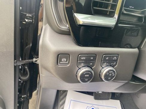 New 2025 GMC Sierra 1500 SLT w/ SLT Premium Plus Package image 19