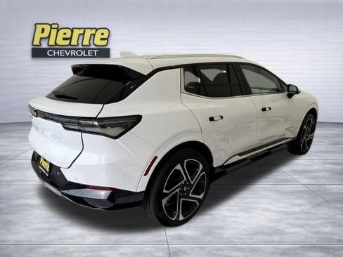 New 2026 Chevrolet Equinox EV LT w/ Convenience Package II AWD/4WD image 6