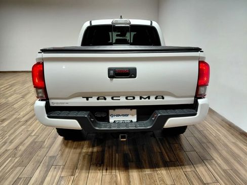 Used 2019 Toyota Tacoma TRD Off-Road image 20