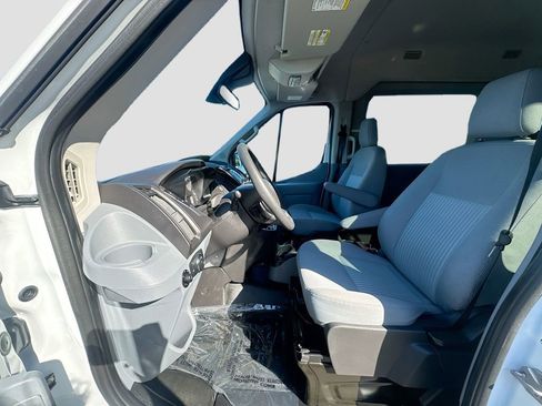 Used 2017 Ford Transit 350 XLT RWD image 12
