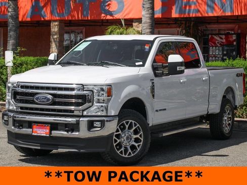 Used 2020 Ford F250 Lariat w/ Lariat Value Package AWD/4WD image 4