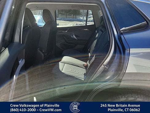 New 2026 Volkswagen Tiguan SE image 14