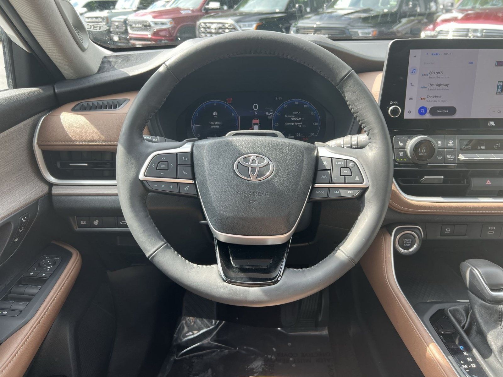 Used 2024 Toyota Grand Highlander AWD image 16