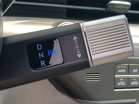 New 2026 Hyundai Kona Limited FWD image 34