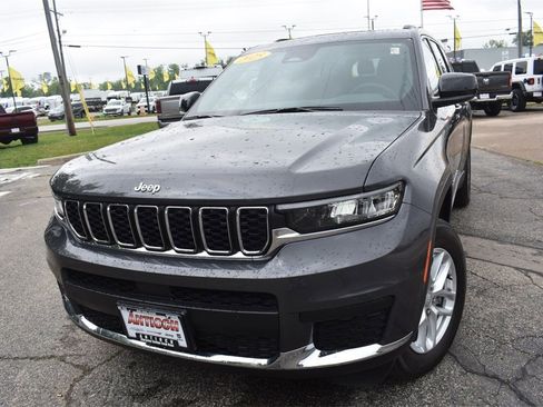 Used 2025 Jeep Grand Cherokee L Laredo w/ Trailer Tow Package image 12