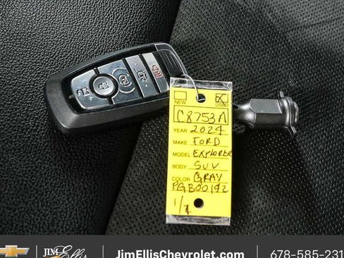 Used 2023 Ford Explorer ST-Line w/ Class IV Trailer Tow Package RWD image 41