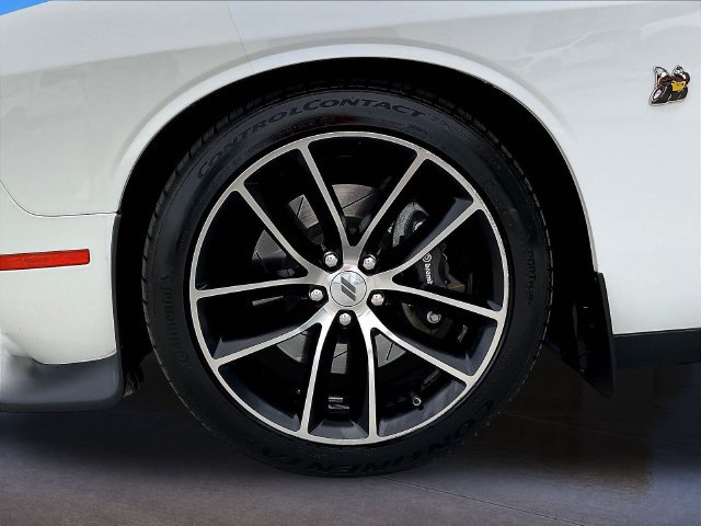 Used 2017 Dodge Challenger R/T Scat Pack RWD image 30