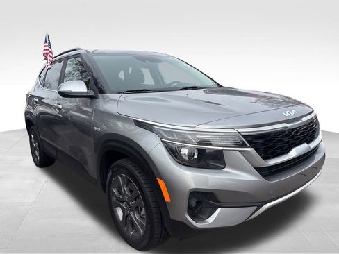 Used 2023 Kia Seltos S image 10