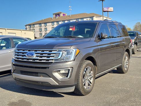Used 2019 Ford Expedition Limited image 1