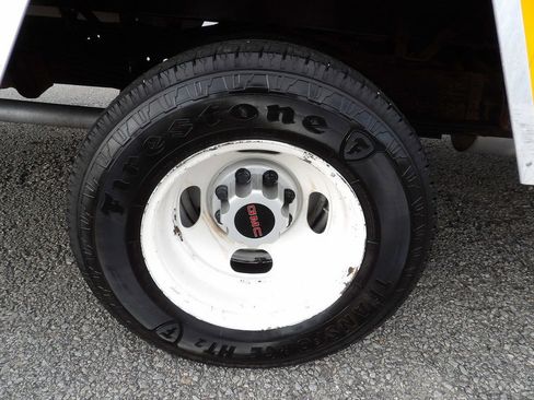 Used 2021 GMC Savana 3500 Extended w/ Power Convenience Package image 48