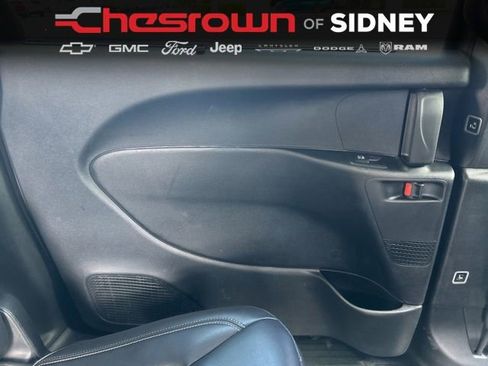 Used 2025 Chrysler Pacifica Select FWD image 25