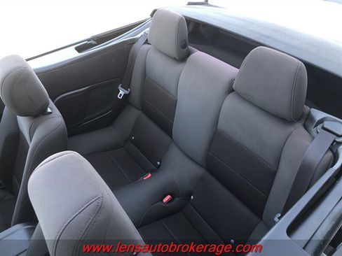 Used 2014 Ford Mustang Convertible RWD image 26