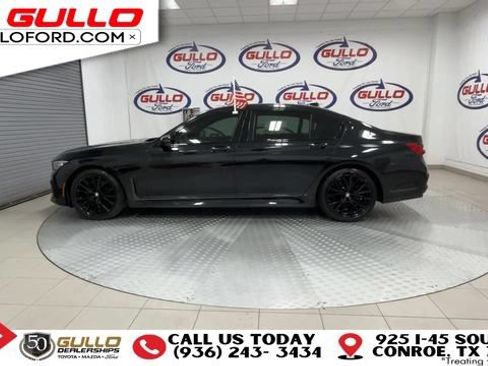 Used 2020 BMW 750i xDrive w/ Autobahn Package AWD/4WD image 5