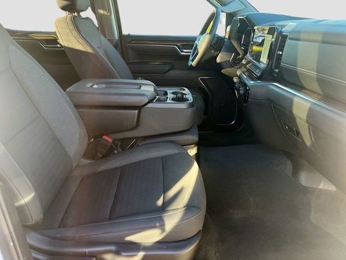 Used 2025 Chevrolet Silverado 1500 LT RWD image 28