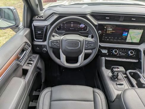 New 2026 GMC Sierra 1500 Denali w/ Technology Package AWD/4WD image 17