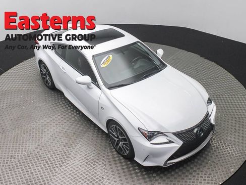 Used 2017 Lexus RC 200t F Sport RWD image 3