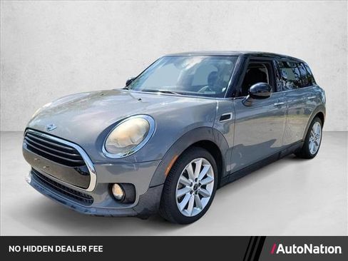 Used 2016 MINI Cooper Clubman FWD image 1