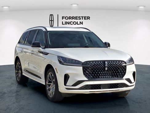 New 2026 Lincoln Aviator Premiere w/ Jet Appearance Package image 1