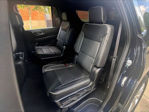 Used 2023 Chevrolet Tahoe Premier AWD/4WD image 35