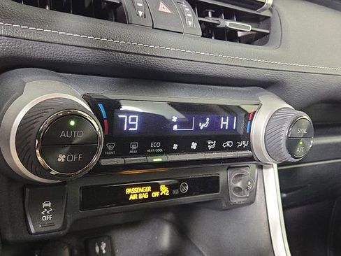 Used 2019 Toyota RAV4 XLE Premium w/ All Weather Liner Package image 19