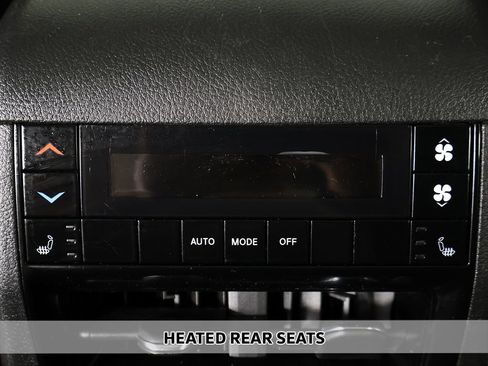 Used 2023 Jeep Grand Cherokee L Overland AWD/4WD image 10
