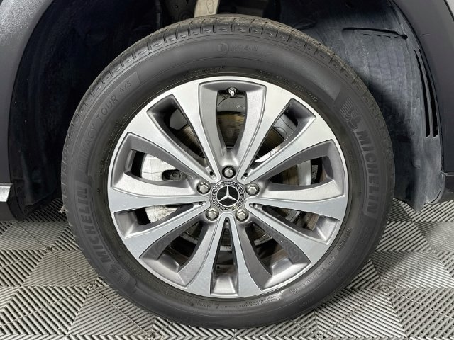 Used 2020 Mercedes-Benz GLE 350 4MATIC w/ MBUX Technology Package image 28