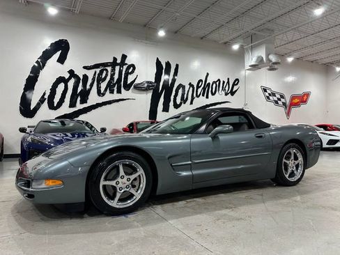 Used 2003 Chevrolet Corvette Convertible w/ Preferred Equipment Group1 RWD image 1