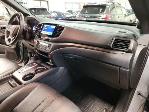 Used 2023 Honda Passport TrailSport image 34
