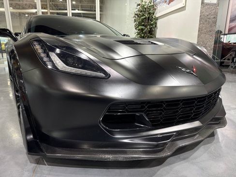 Used 2017 Chevrolet Corvette Grand Sport w/ Carbon Flash Badge Package RWD image 26