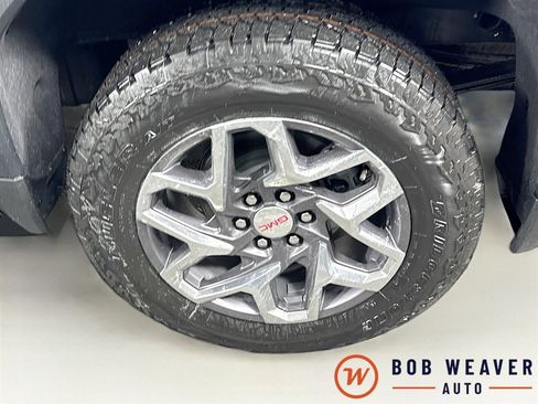 New 2026 GMC Sierra 1500 SLE w/ Preferred Package image 33