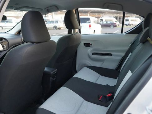 Used 2014 Toyota Prius C One FWD image 14
