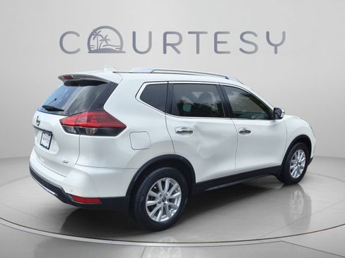 Certified 2019 Nissan Rogue SV FWD image 7