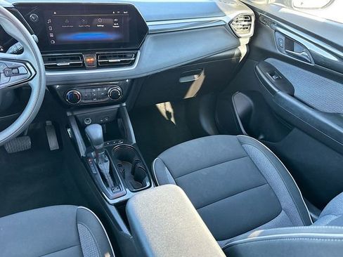 Used 2025 Chevrolet TrailBlazer LT image 21
