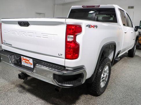 Used 2022 Chevrolet Silverado 2500 LT AWD/4WD image 7