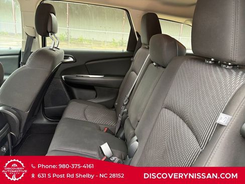 Used 2016 Dodge Journey SXT w/ Comfort/Convenience Group FWD image 28