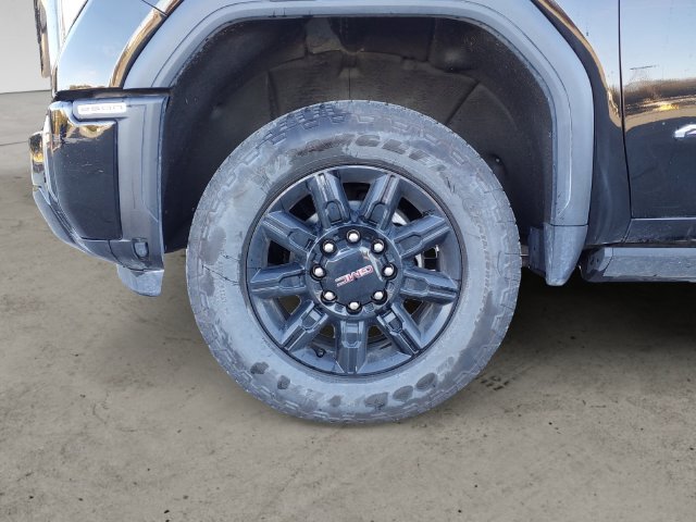 Used 2024 GMC Sierra 2500 AT4 w/ AT4 Premium Plus Package AWD/4WD image 9