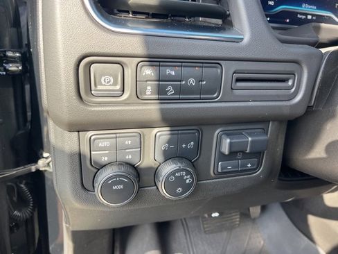 Used 2024 Chevrolet Suburban Premier w/ Max Trailering Package image 19