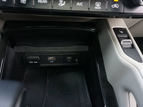 Used 2024 Kia Telluride S w/ S Sunroof Package FWD image 14